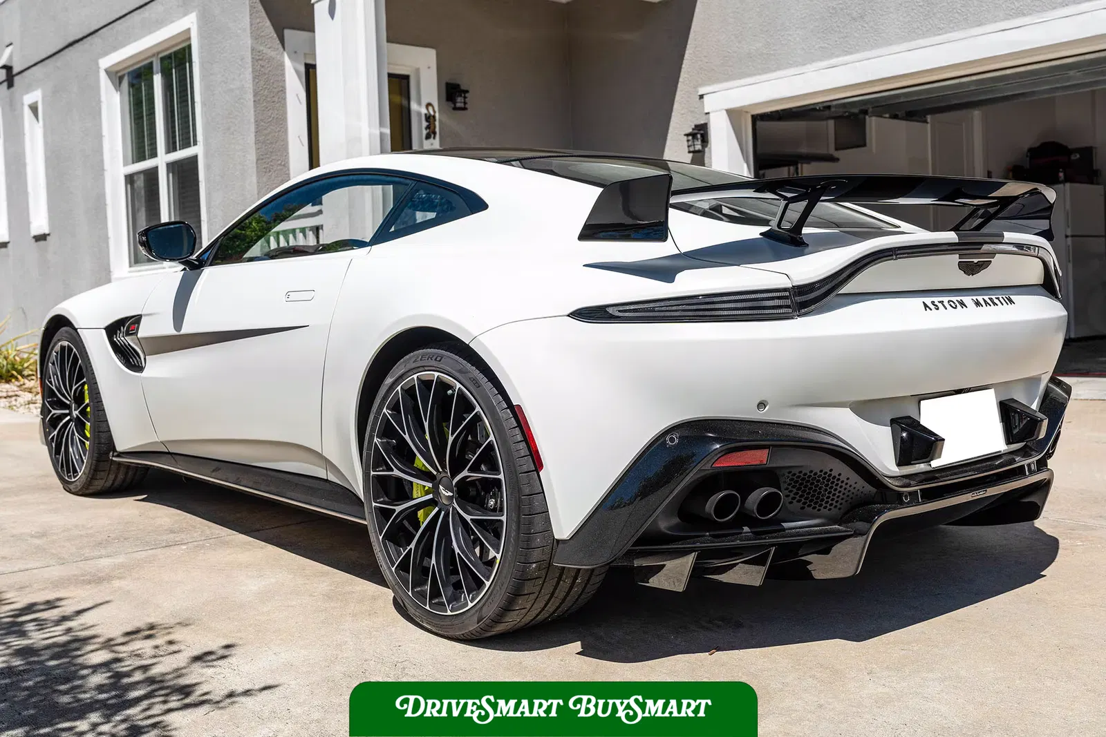 2022 Aston Martin Vantage F1 Edition
