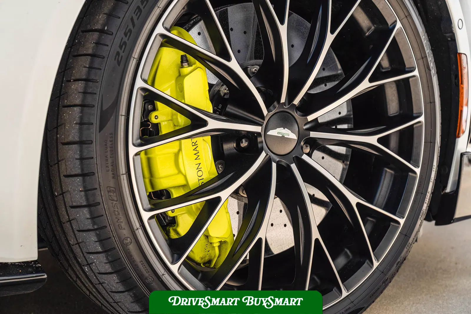 2022 Aston Martin Vantage F1 Edition