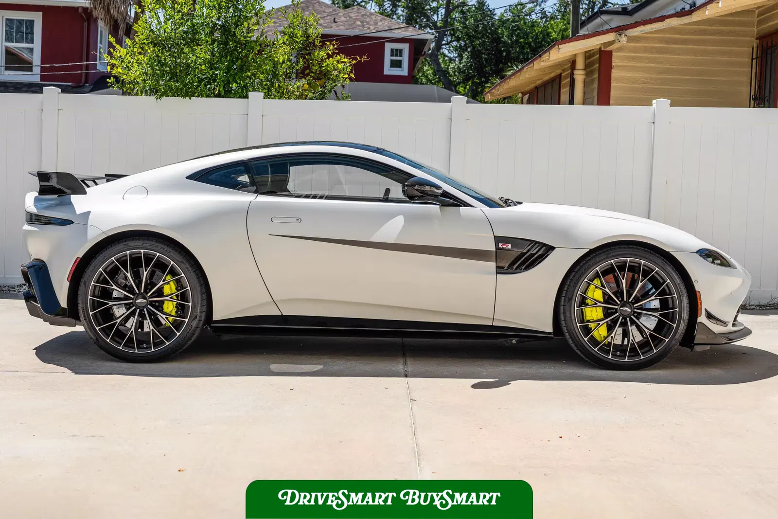 2022 Aston Martin Vantage F1 Edition
