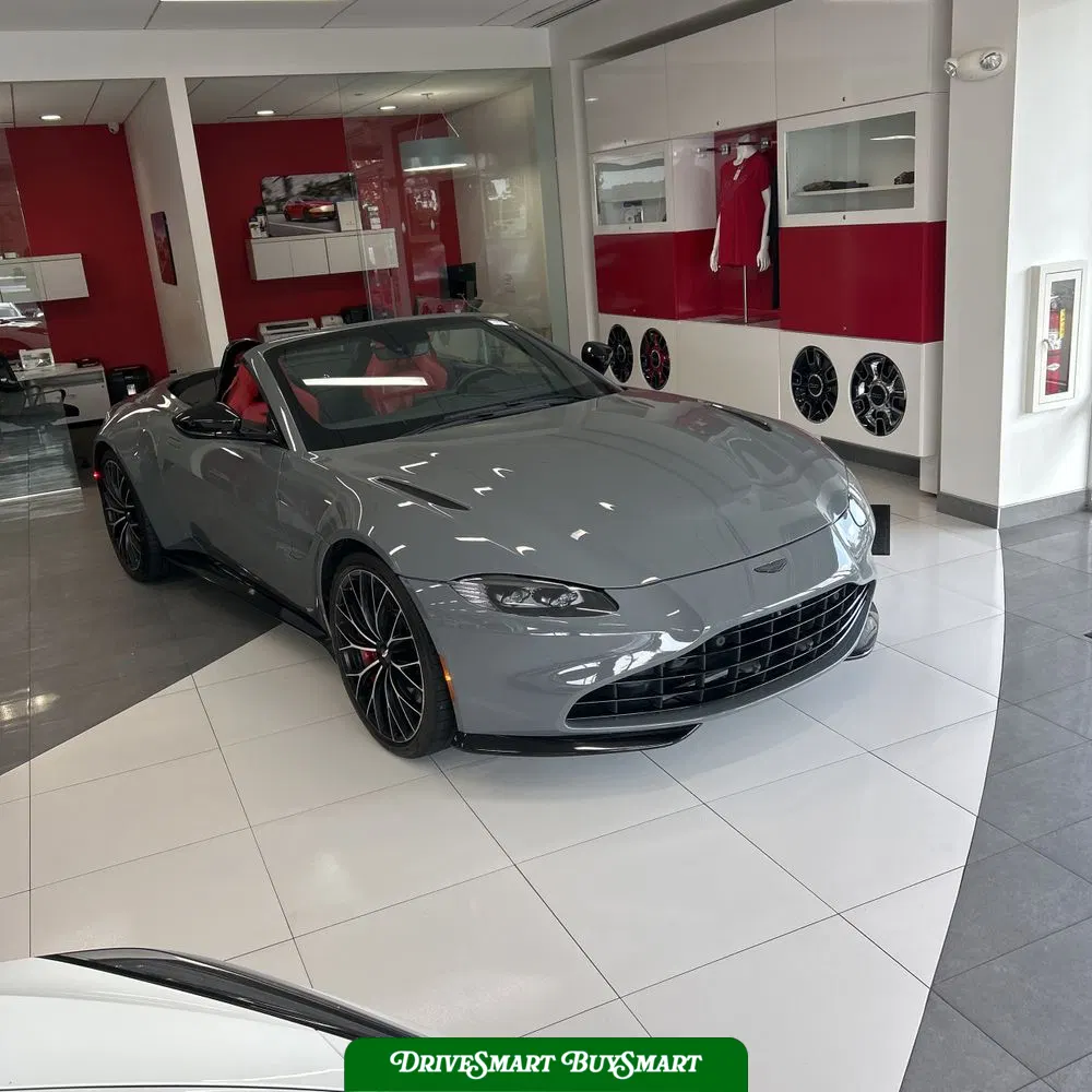 2022 Aston Martin Vantage Base