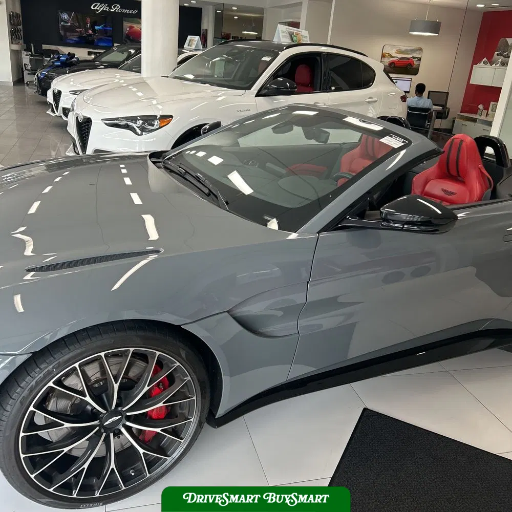 2022 Aston Martin Vantage Base