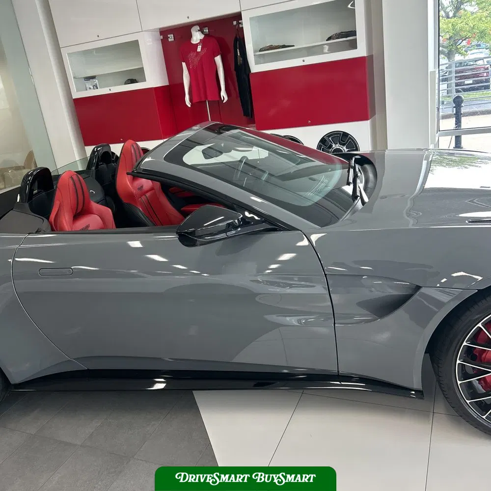 2022 Aston Martin Vantage Base