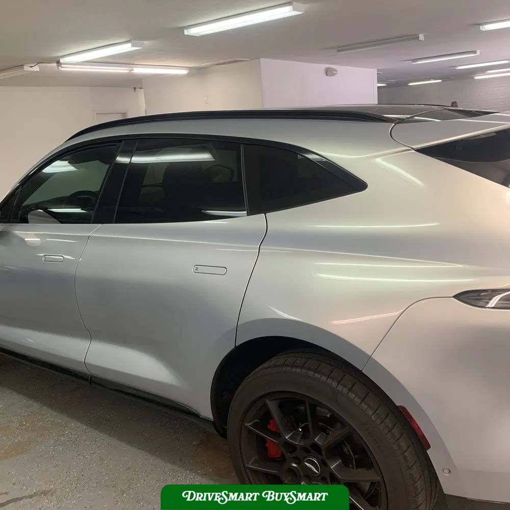 2021 Aston Martin DBX Base