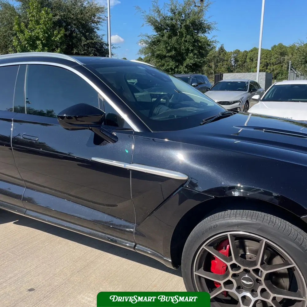 2021 Aston Martin DBX Base