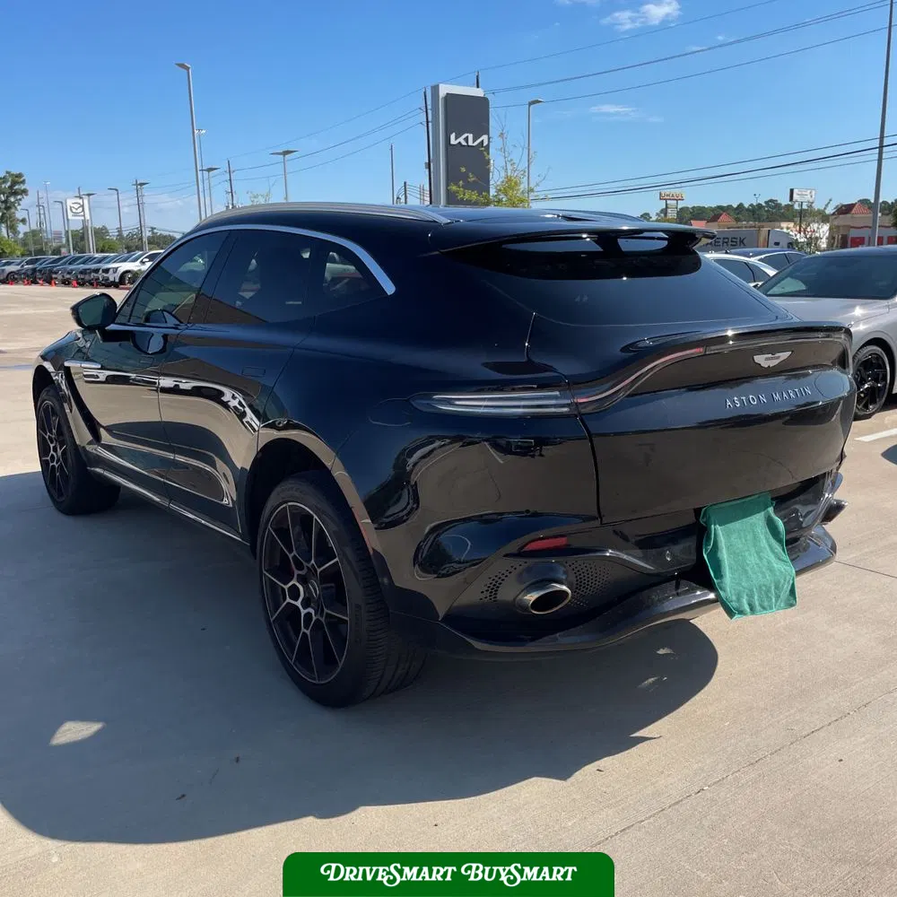 2021 Aston Martin DBX Base
