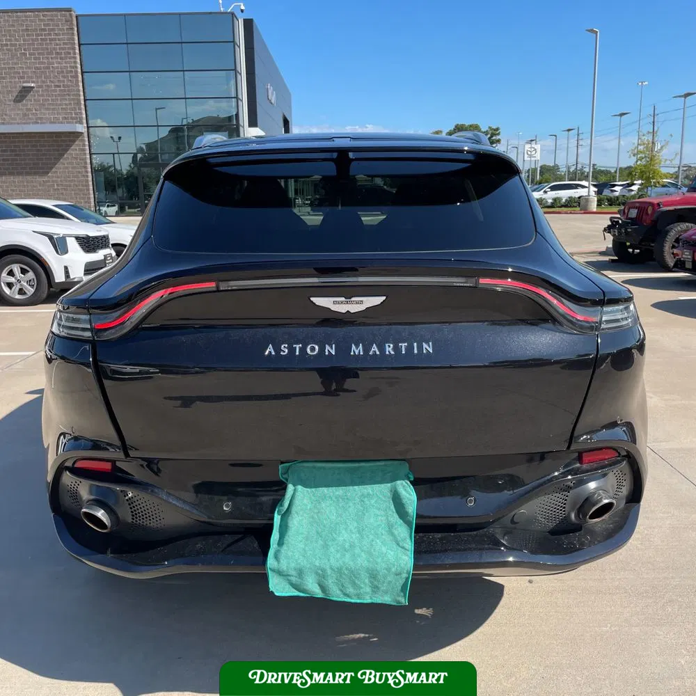 2021 Aston Martin DBX Base