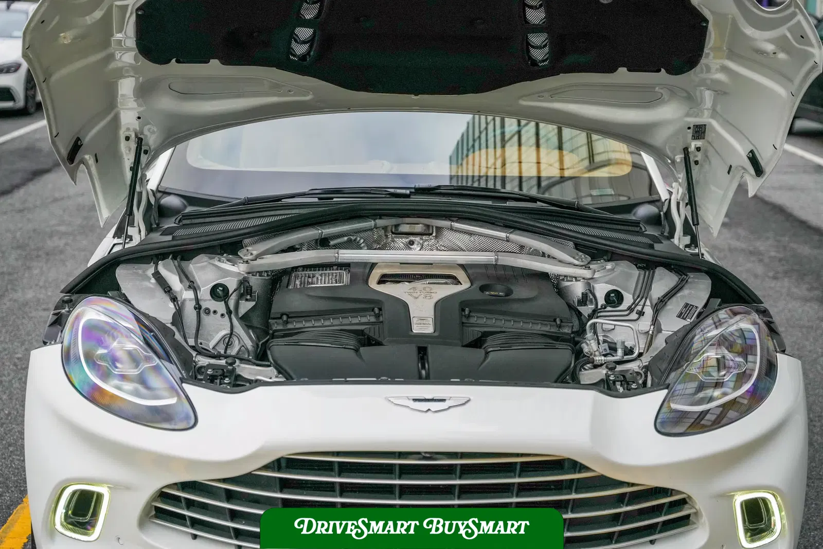 2021 Aston Martin DBX