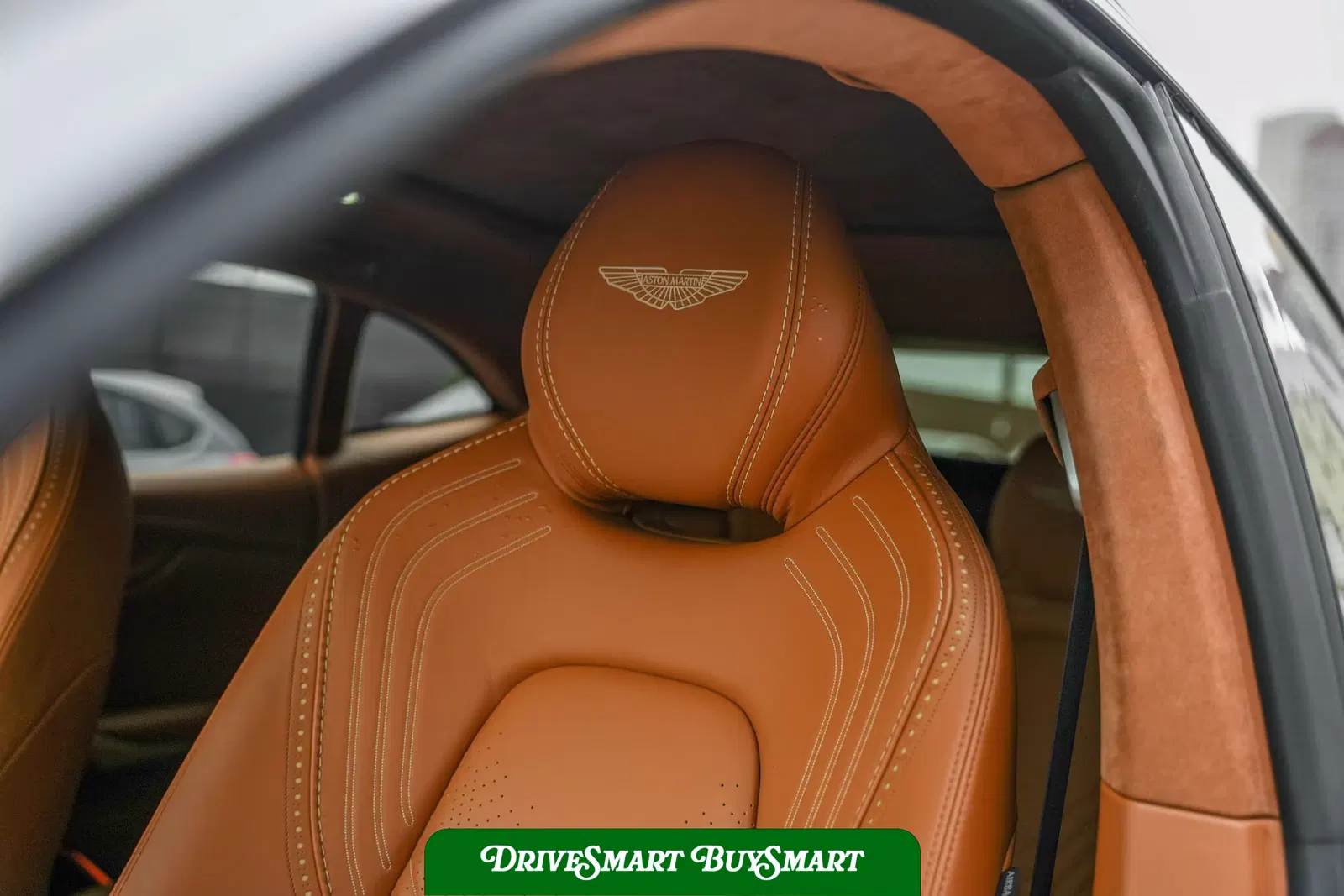 2021 Aston Martin DBX