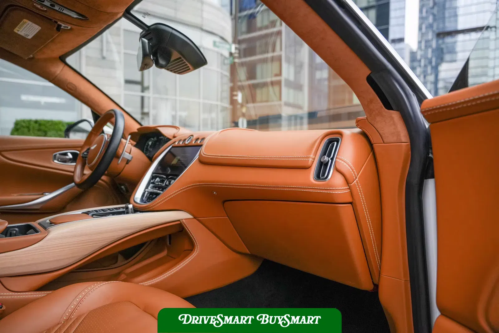 2021 Aston Martin DBX