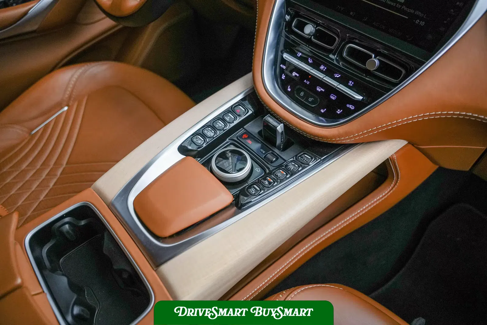 2021 Aston Martin DBX