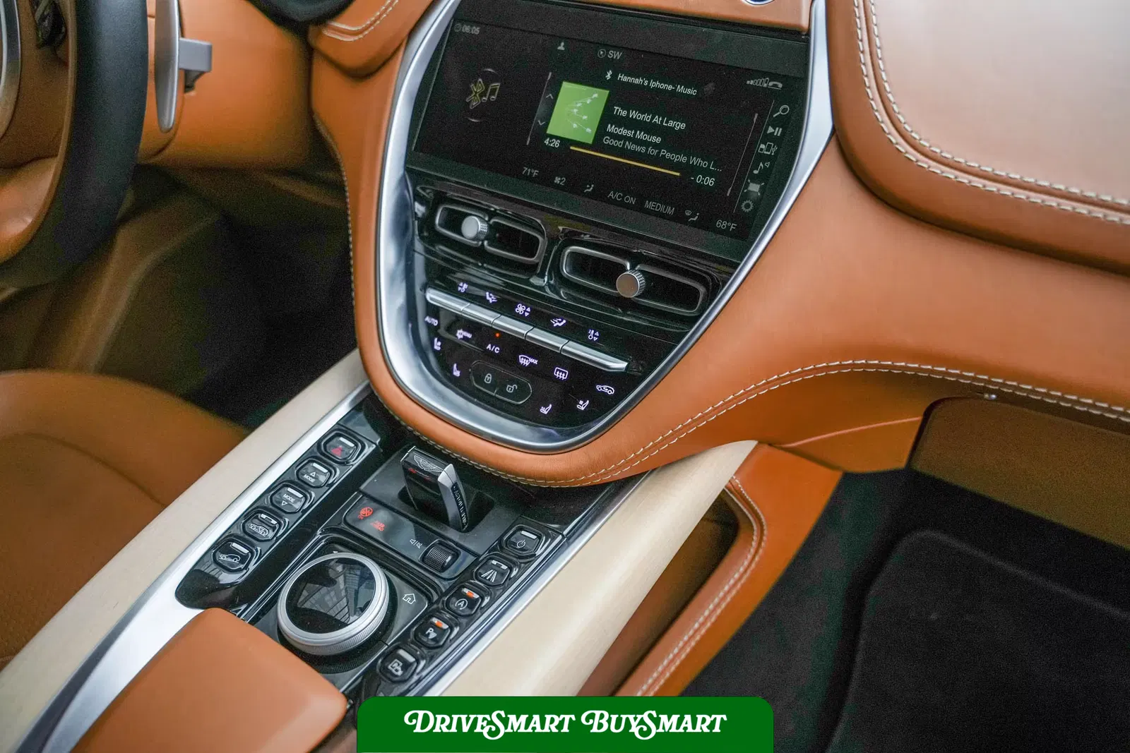 2021 Aston Martin DBX
