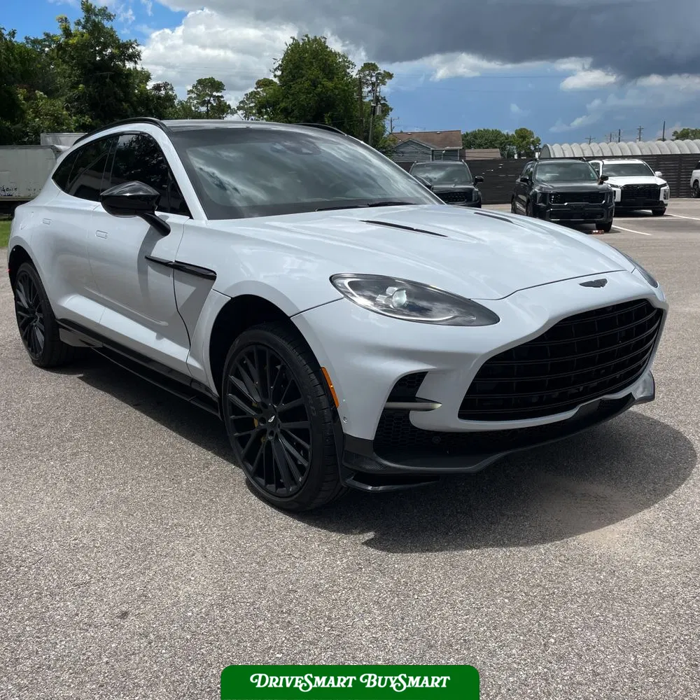 2023 Aston Martin DBX 707