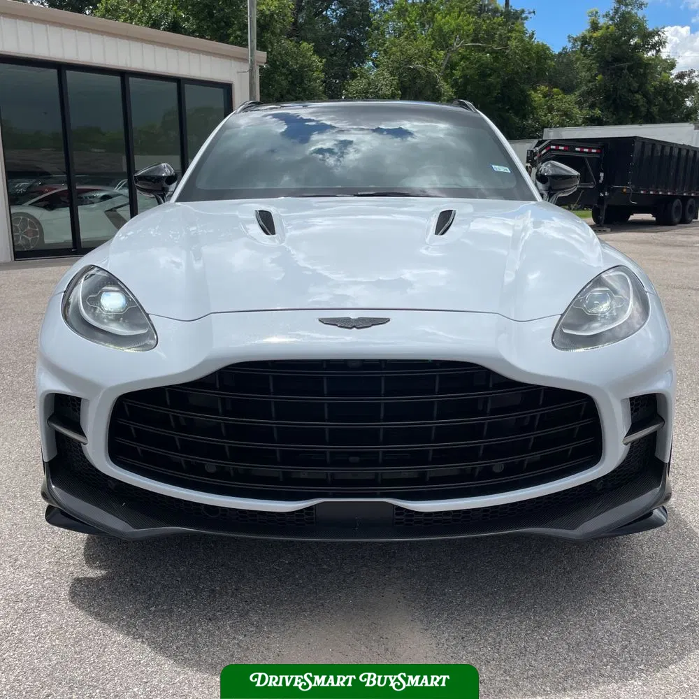 2023 Aston Martin DBX 707