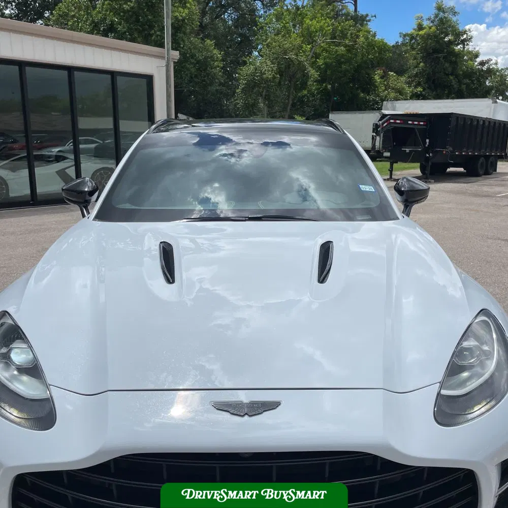 2023 Aston Martin DBX 707