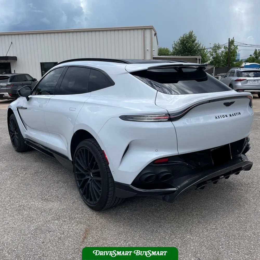 2023 Aston Martin DBX 707
