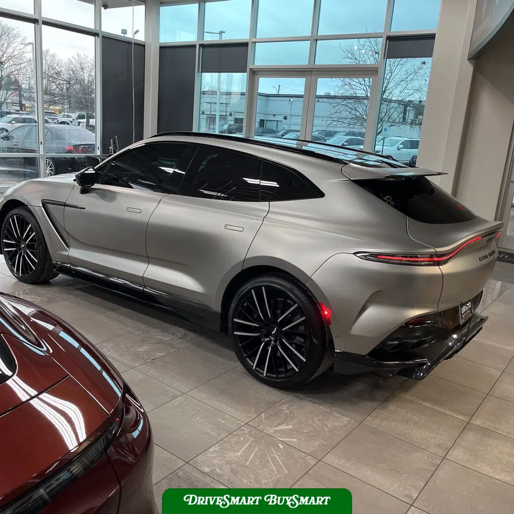 2023 Aston Martin DBX 707
