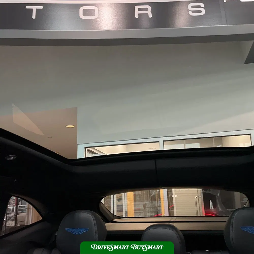 2023 Aston Martin DBX 707