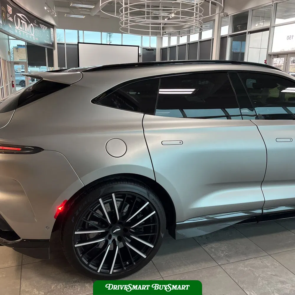 2023 Aston Martin DBX 707