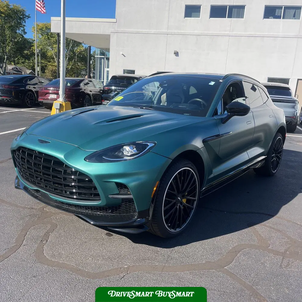 2023 Aston Martin DBX 707