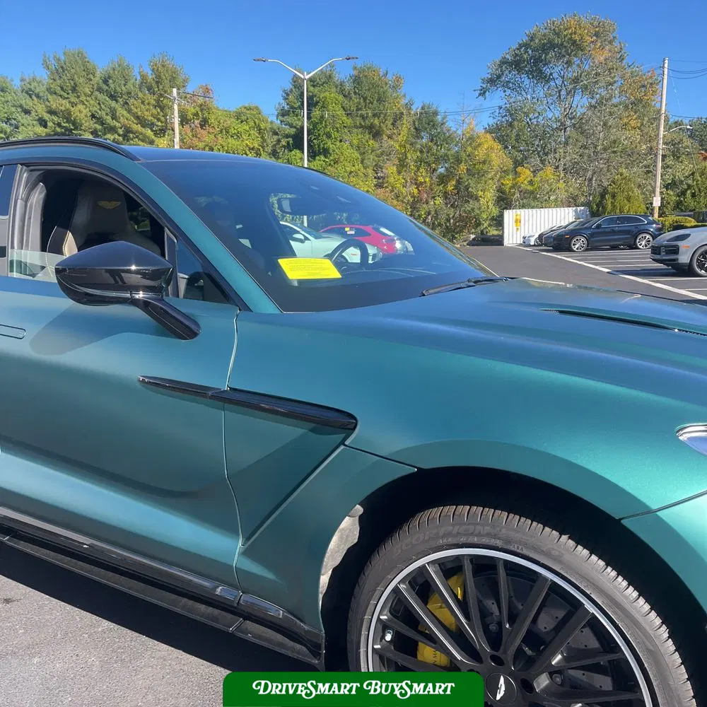 2023 Aston Martin DBX 707