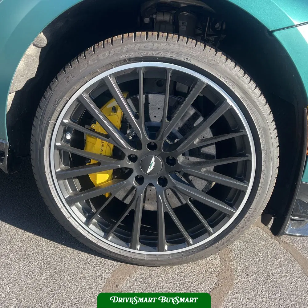 2023 Aston Martin DBX 707