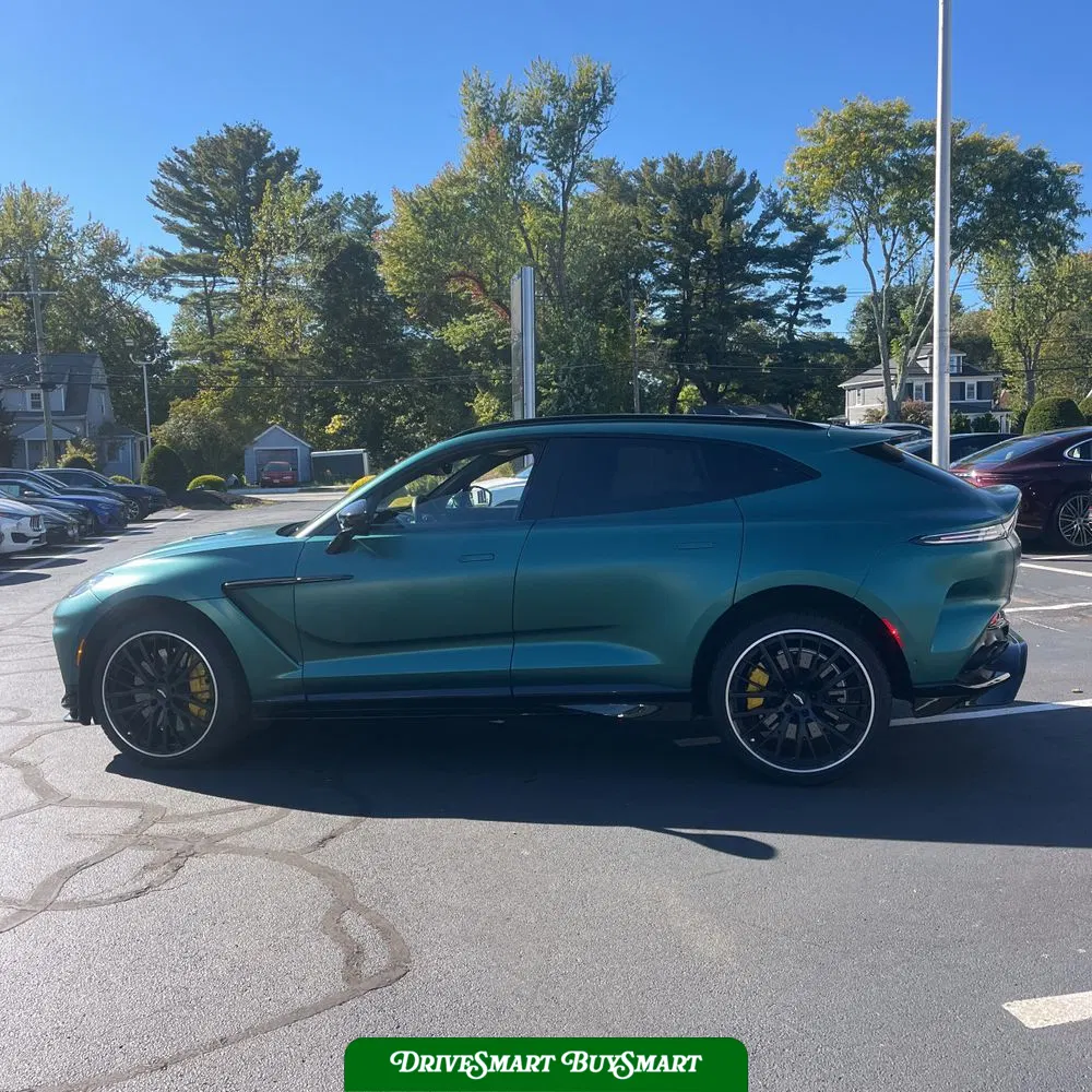 2023 Aston Martin DBX 707