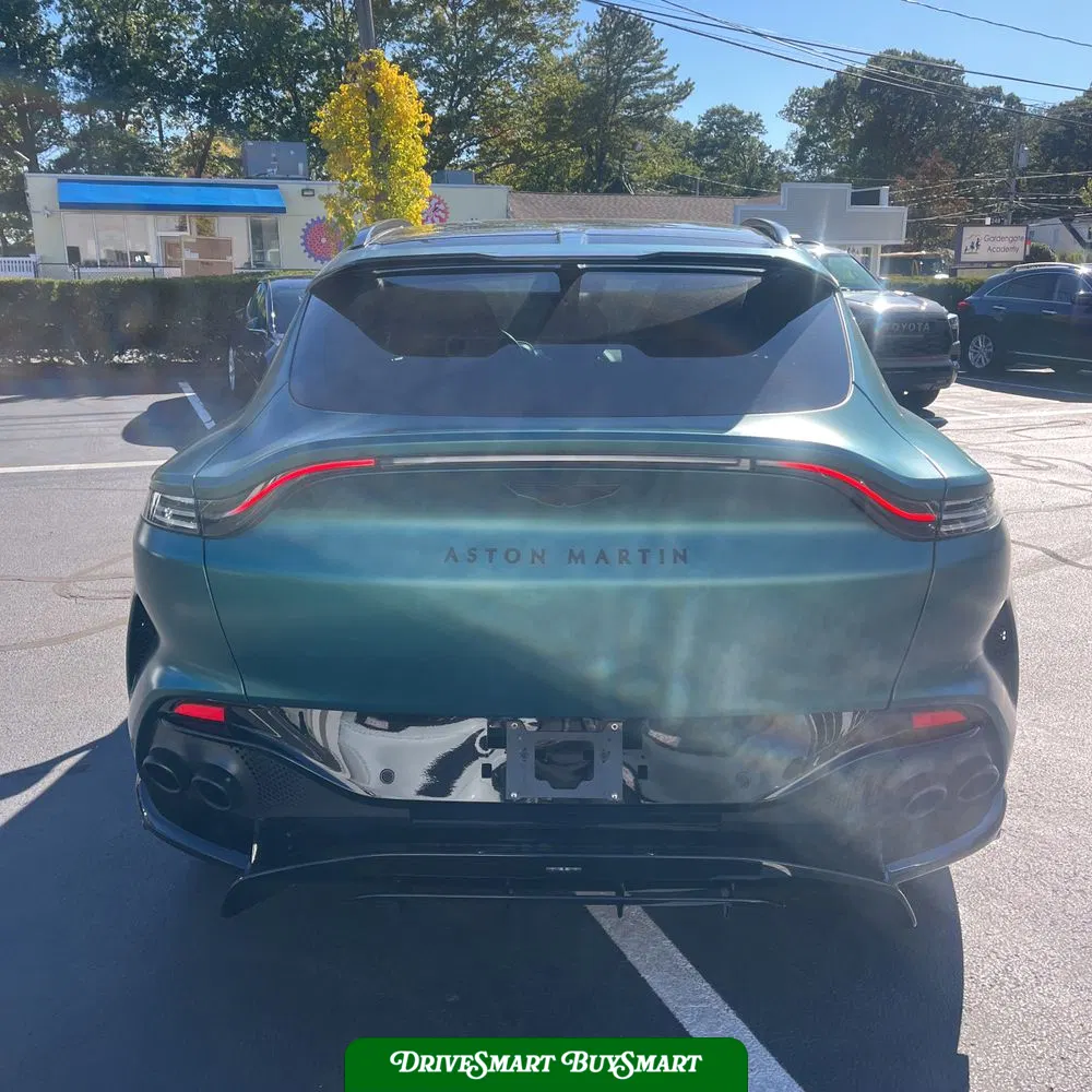 2023 Aston Martin DBX 707