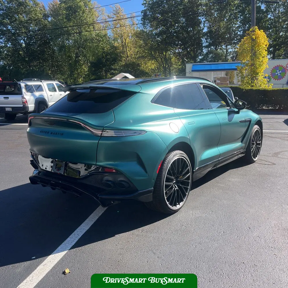 2023 Aston Martin DBX 707