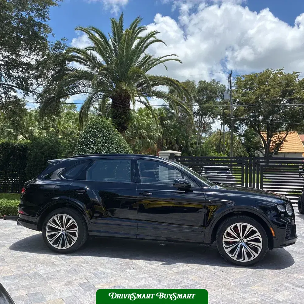 2023 Bentley Bentayga Base