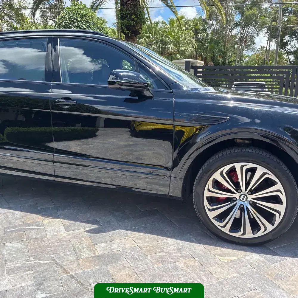 2023 Bentley Bentayga Base