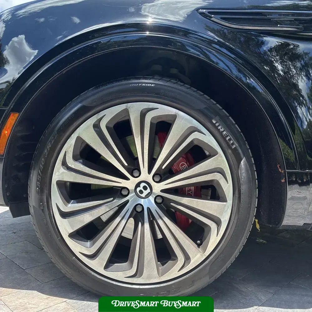 2023 Bentley Bentayga Base