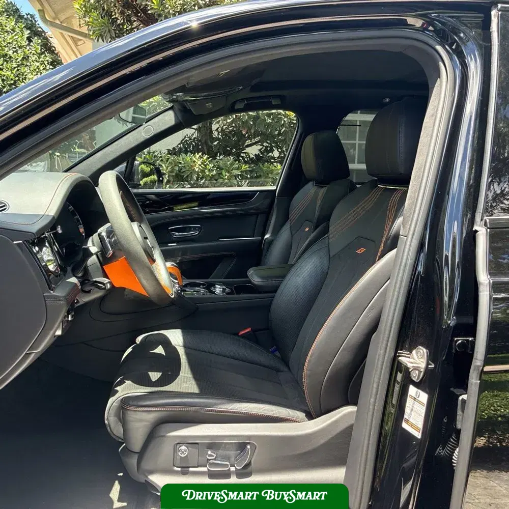 2023 Bentley Bentayga Base