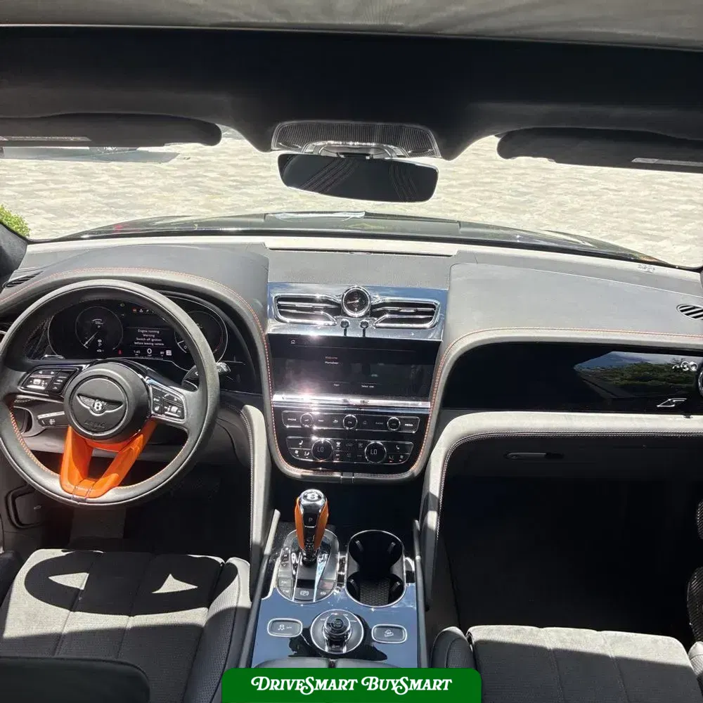 2023 Bentley Bentayga Base