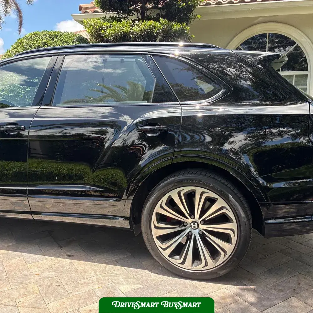 2023 Bentley Bentayga Base