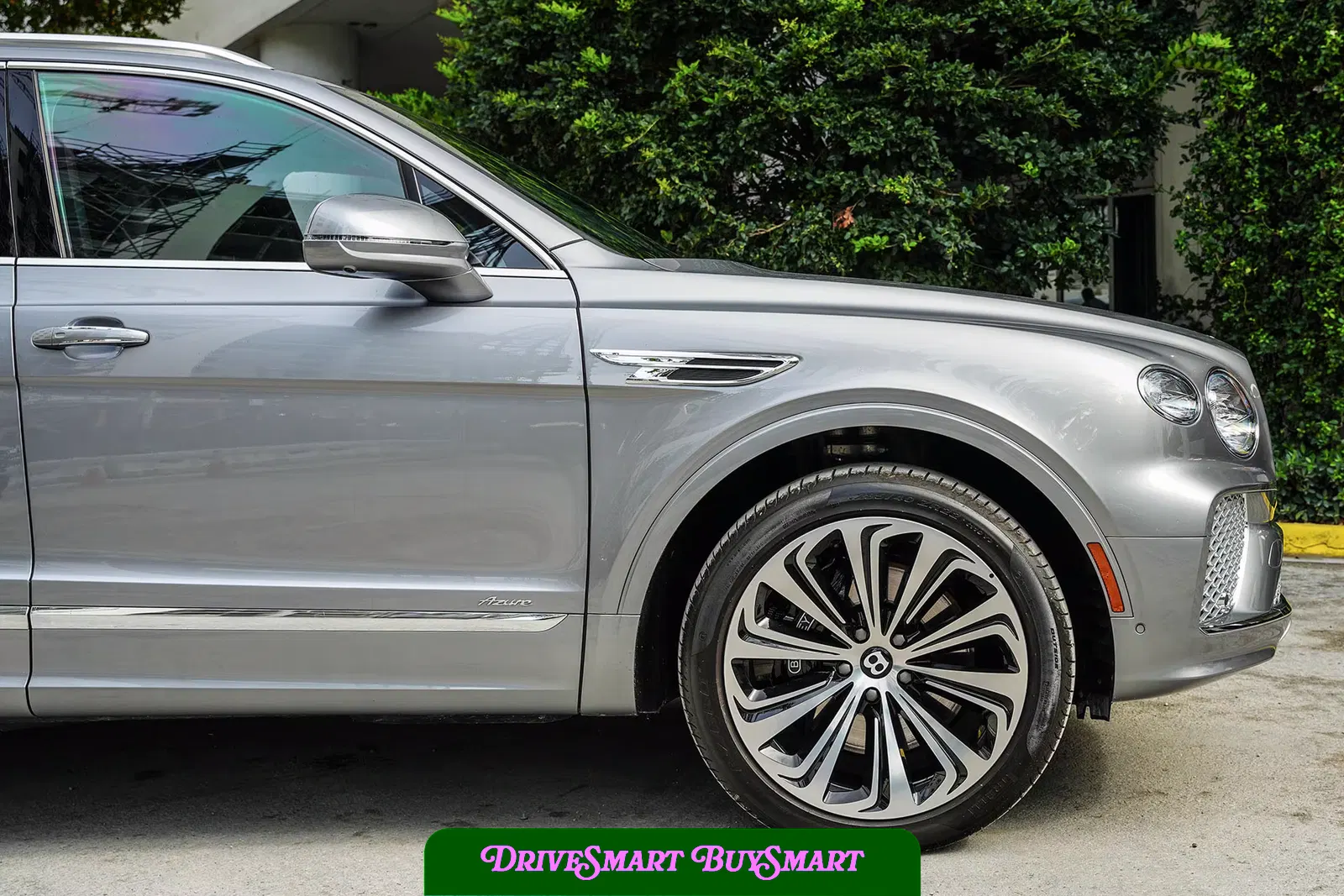 2024 Bentley Bentayga EWB Azure V8