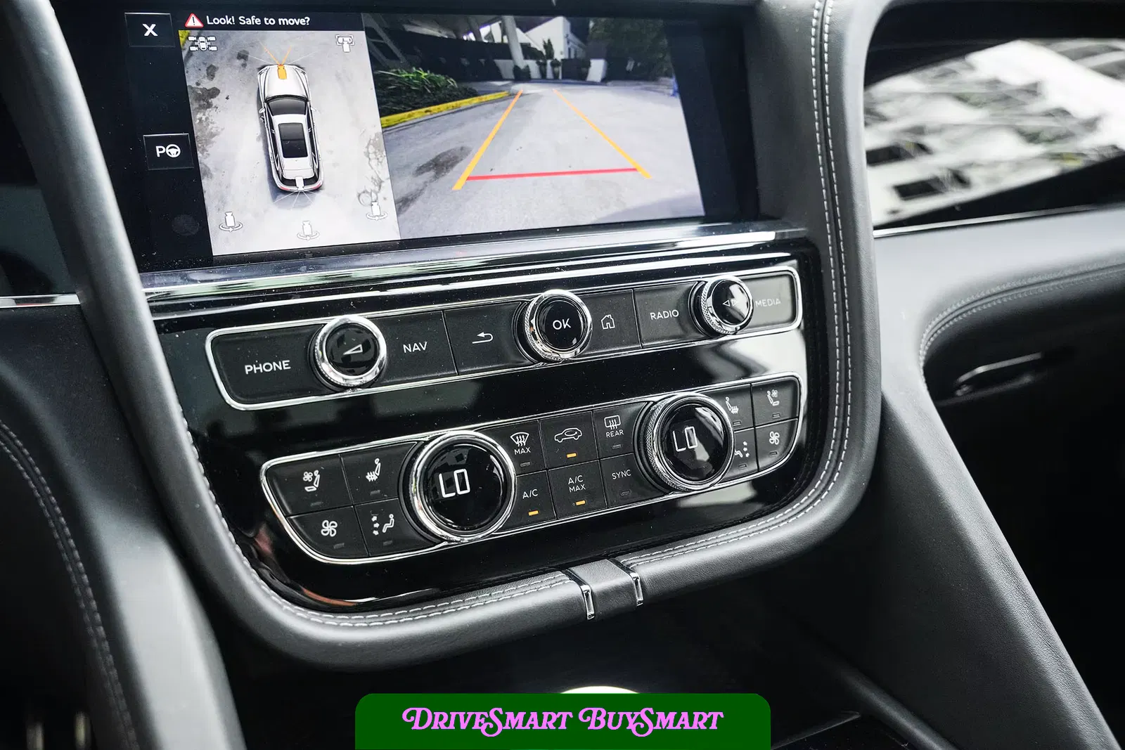 2024 Bentley Bentayga EWB Azure V8