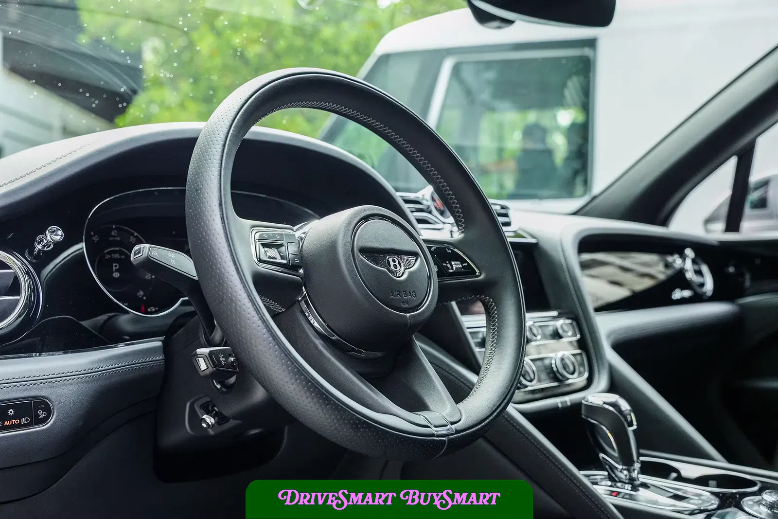 2024 Bentley Bentayga EWB Azure V8