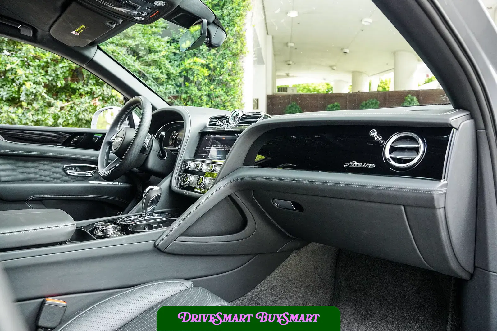 2024 Bentley Bentayga EWB Azure V8