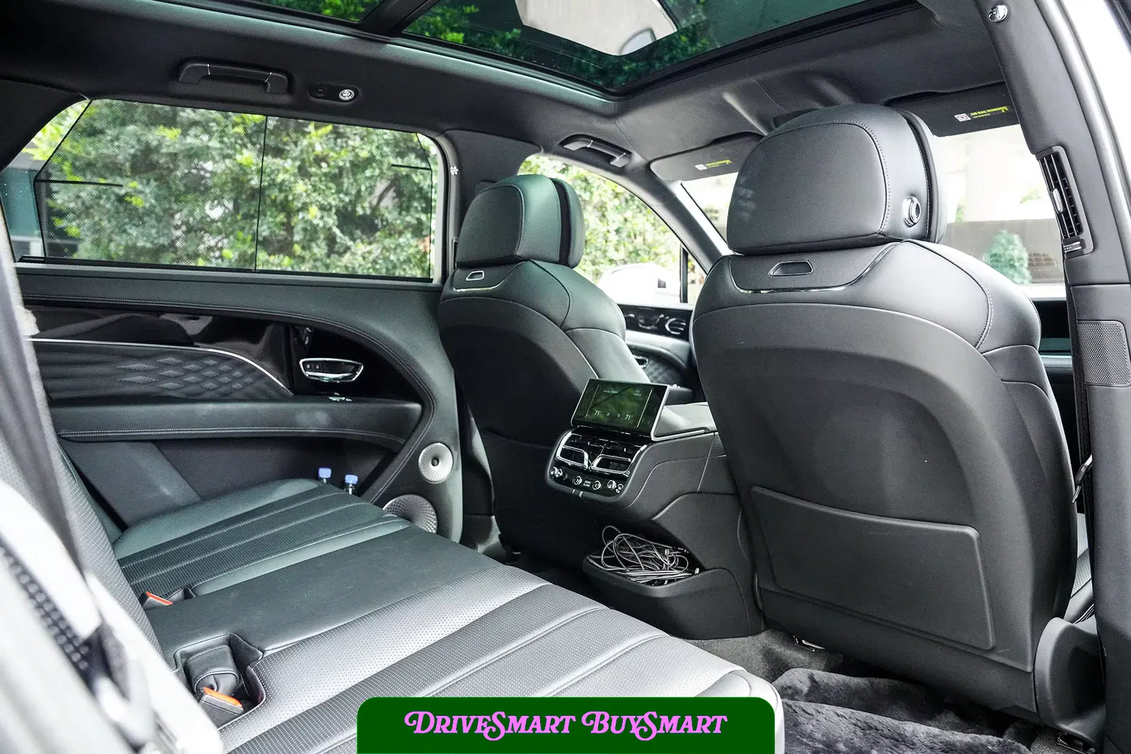 2024 Bentley Bentayga EWB Azure V8