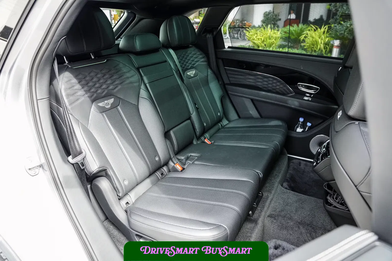 2024 Bentley Bentayga EWB Azure V8