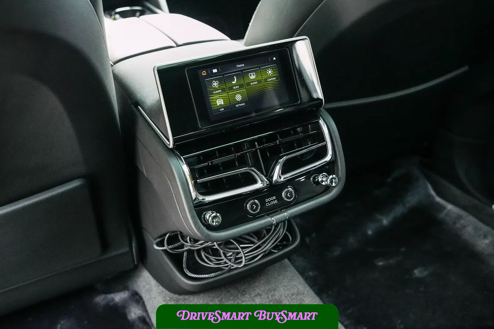 2024 Bentley Bentayga EWB Azure V8