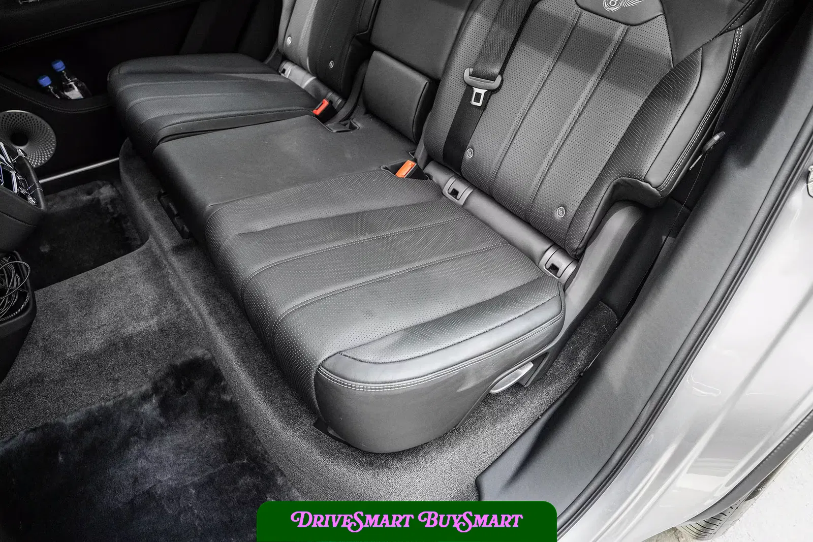 2024 Bentley Bentayga EWB Azure V8