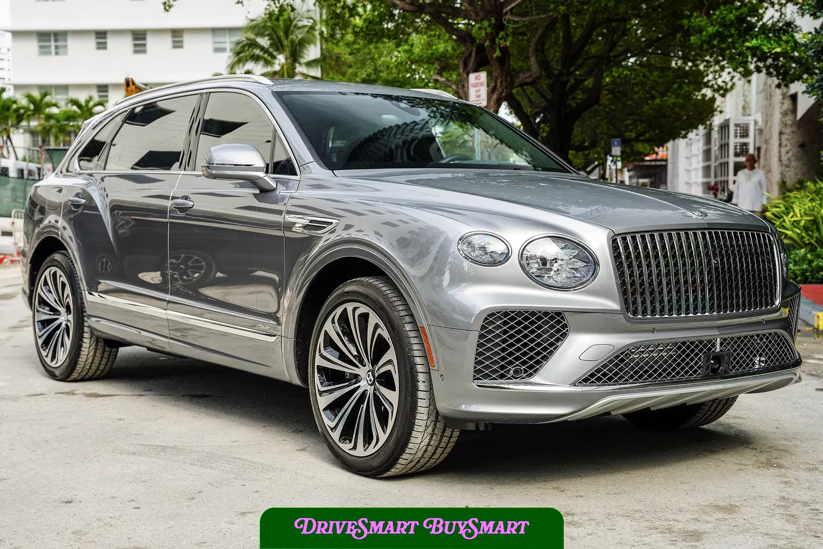 2024 Bentley Bentayga EWB Azure V8
