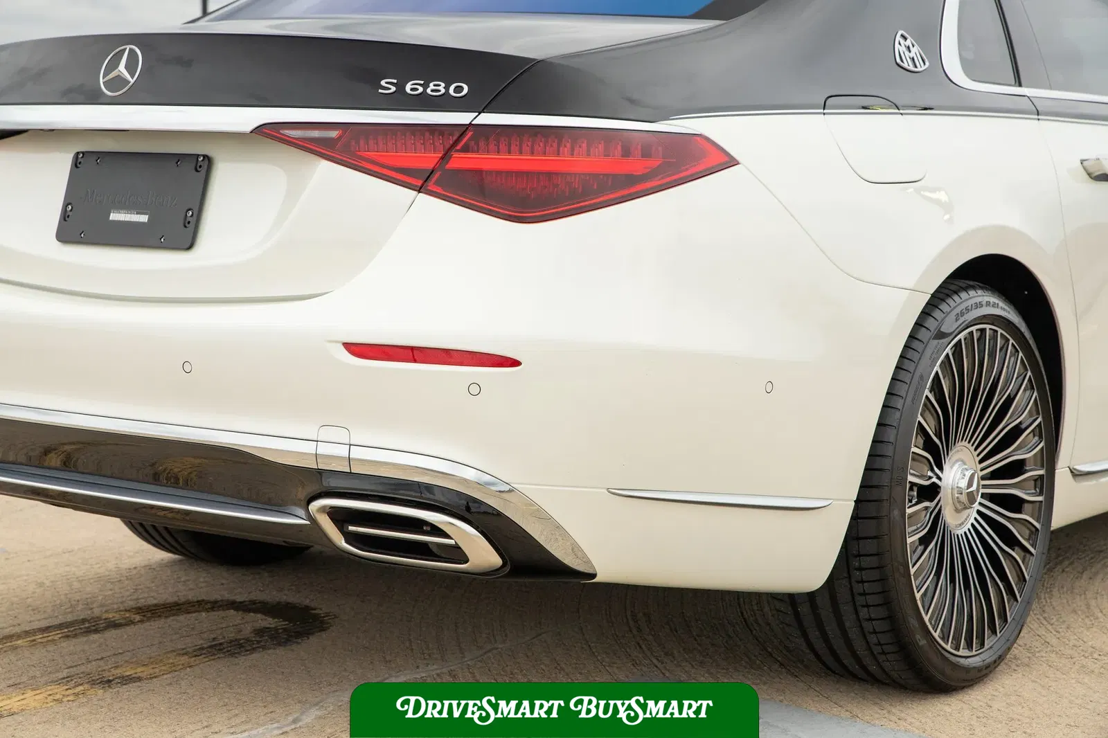 2023 Mercedes-Maybach S680 4MATIC Sedan