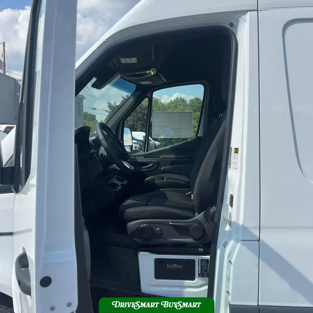 2024 Mercedes-Benz eSprinter 2500