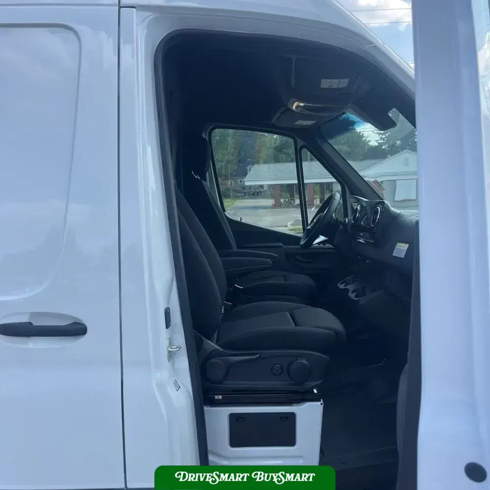 2024 Mercedes-Benz eSprinter 2500