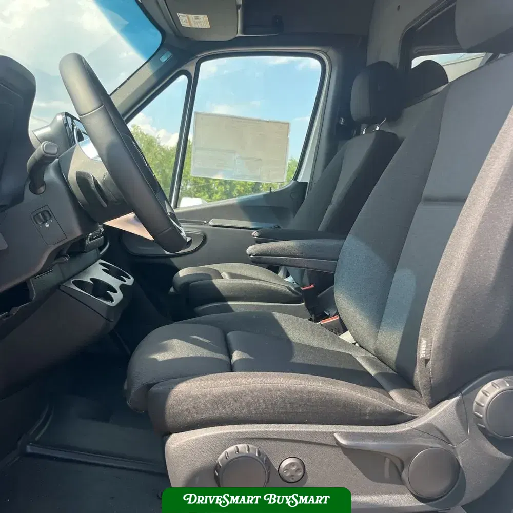2024 Mercedes-Benz eSprinter 2500