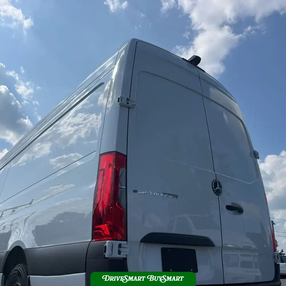 2024 Mercedes-Benz eSprinter 2500