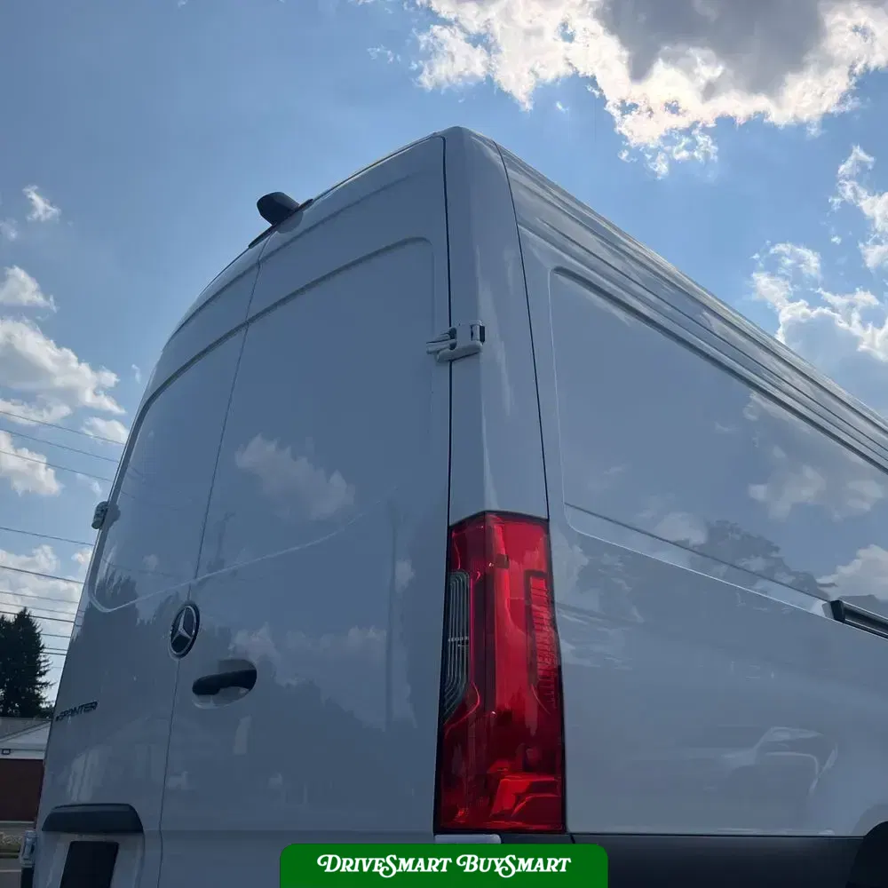2024 Mercedes-Benz eSprinter 2500