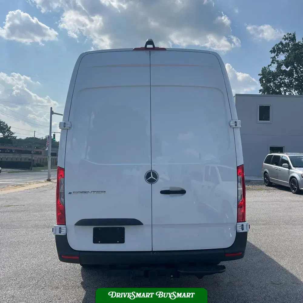 2024 Mercedes-Benz eSprinter 2500